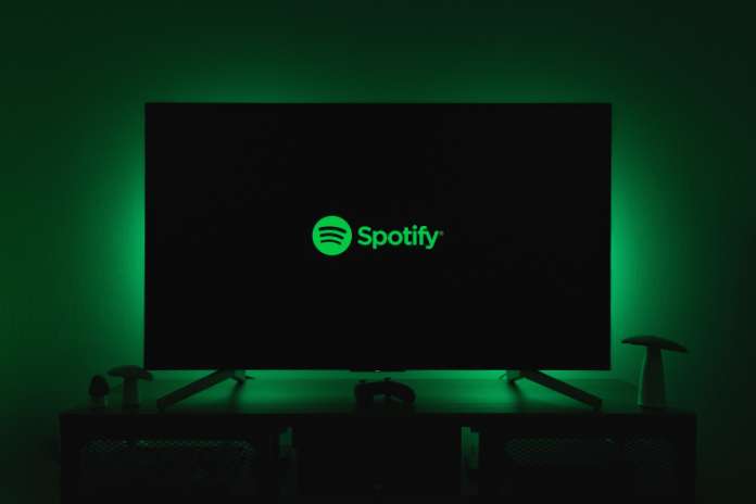 Shopify Inc. Stock Dives 20% on Forecast of Slower Sales Growth